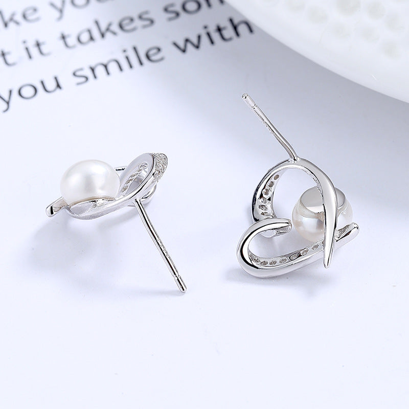 Heart Pearl Earrings