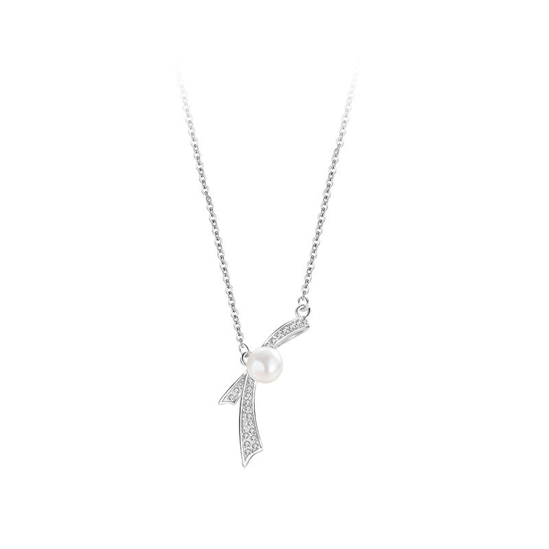 Bell Pearl Ribbon Pendant with Diamonds