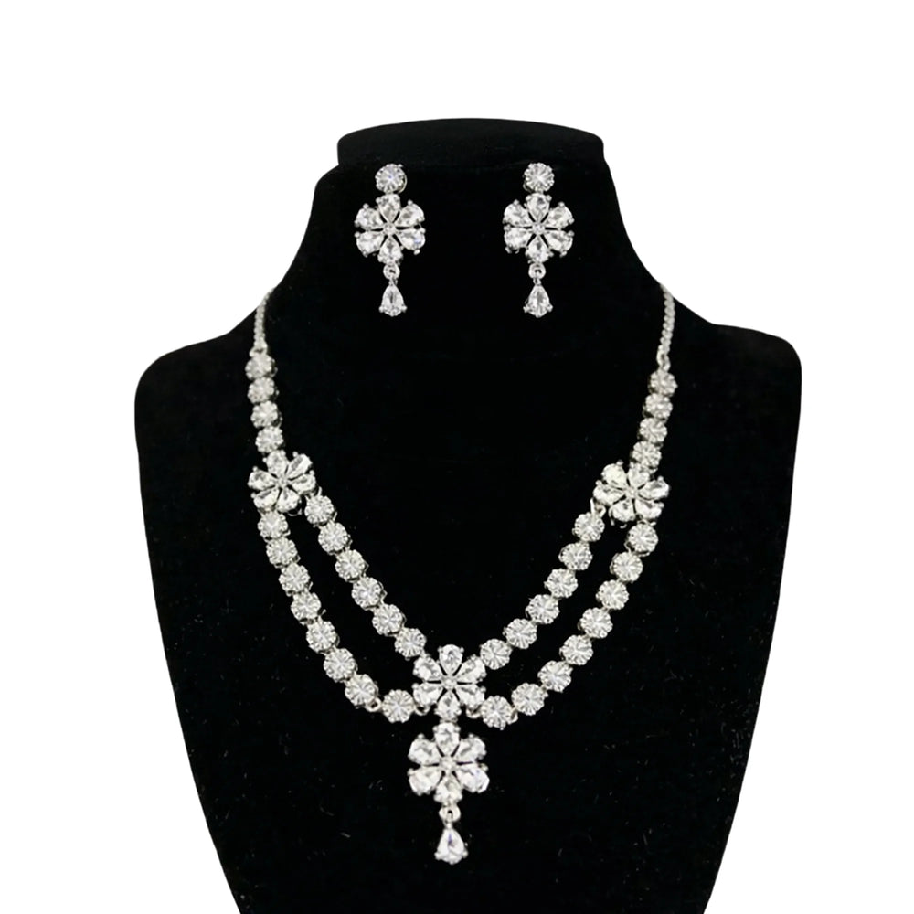Constellation_layer_necklace