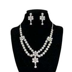 Constellation_layer_necklace