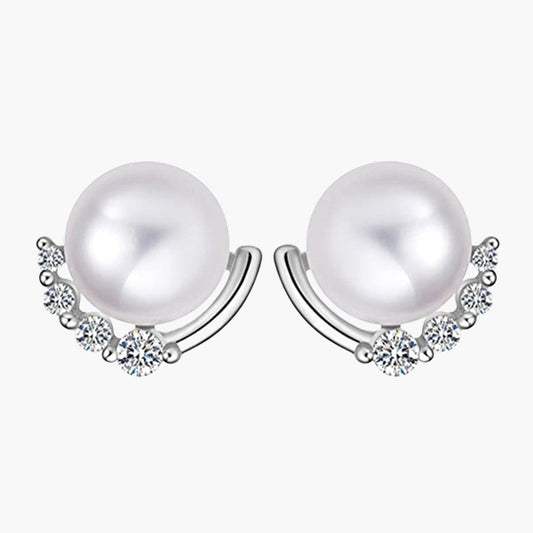 Pearl Glow Stud